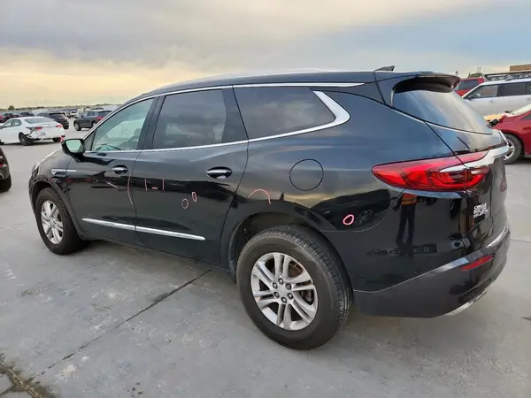 5GAERBKW8JJ156910 2018 BUICK ENCLAVE - Image 2