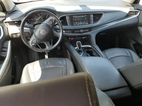 5GAERBKW8JJ167700 2018 BUICK ENCLAVE - Image 8