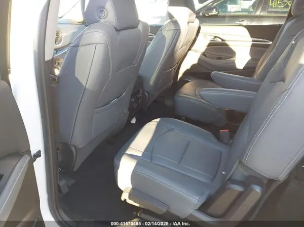5GAERBKW8JJ180236 2018 BUICK ENCLAVE - Image 8