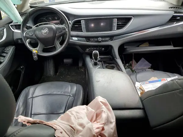 5GAERBKW8JJ211081 2018 BUICK ENCLAVE - Image 8