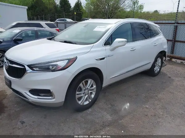 5GAERBKW8JJ228978 2018 BUICK ENCLAVE - Image 2