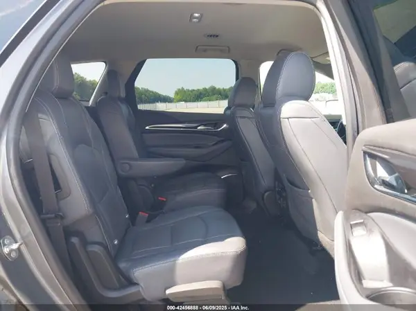 5GAERBKW8JJ239544 2018 BUICK ENCLAVE - Image 8