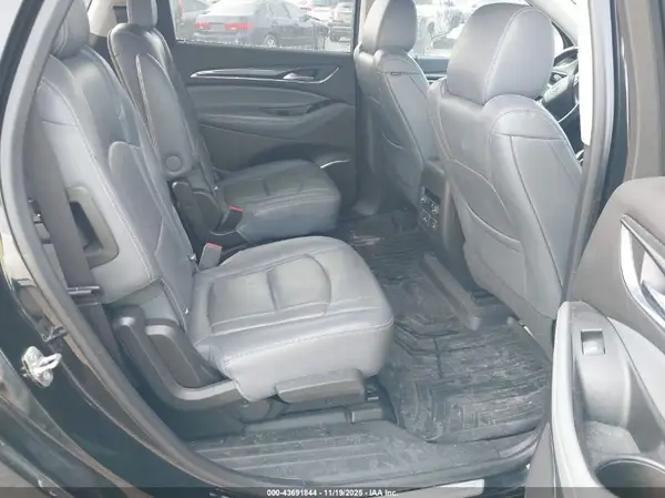 5GAERBKW8JJ267702 2018 BUICK ENCLAVE - Image 8