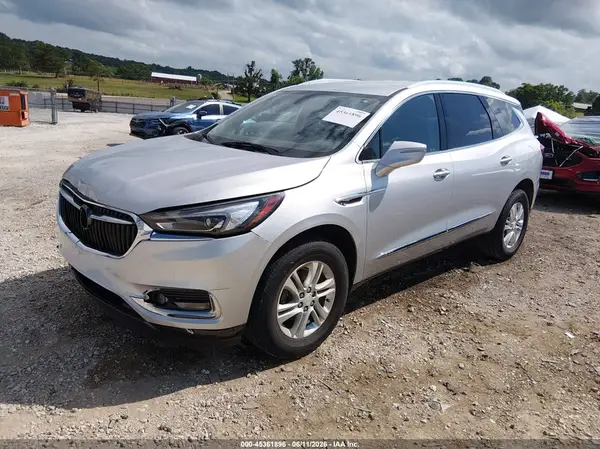 5GAERBKW8JJ283429 2018 BUICK ENCLAVE - Image 2