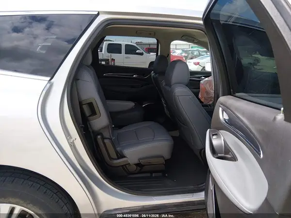 5GAERBKW8JJ283429 2018 BUICK ENCLAVE - Image 8