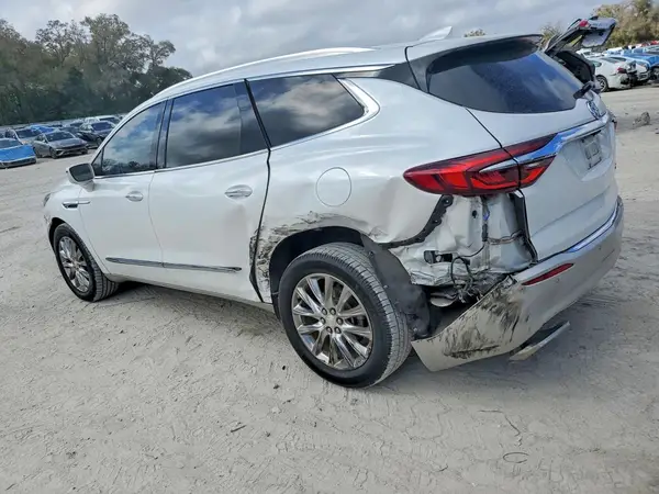 5GAERBKW8KJ252845 2019 BUICK ENCLAVE - Image 2
