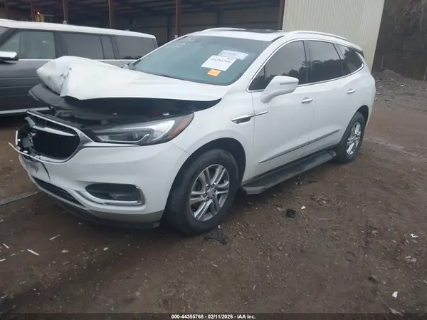 5GAERBKW8LJ233391 2020 BUICK ENCLAVE - Image 2