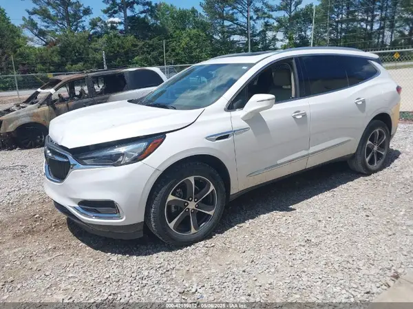 5GAERBKW8LJ308039 2020 BUICK ENCLAVE - Image 2