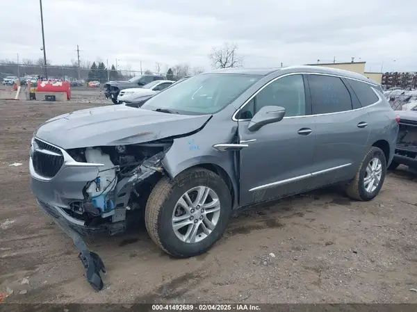 5GAERBKW8MJ142803 2021 BUICK ENCLAVE - Image 2