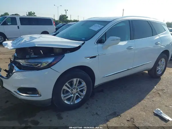 5GAERBKW8MJ260284 2021 BUICK ENCLAVE - Image 2