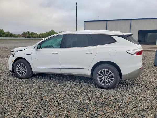 5GAERBKW8PJ276702 2023 BUICK ENCLAVE - Image 2