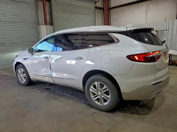 5GAERBKW9JJ150596 2018 BUICK ENCLAVE - Image 2