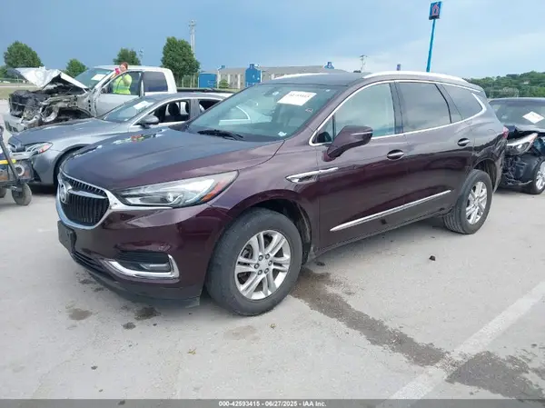 5GAERBKW9JJ170931 2018 BUICK ENCLAVE - Image 2