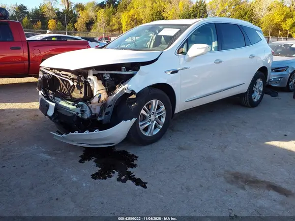 5GAERBKW9JJ228164 2018 BUICK ENCLAVE - Image 2