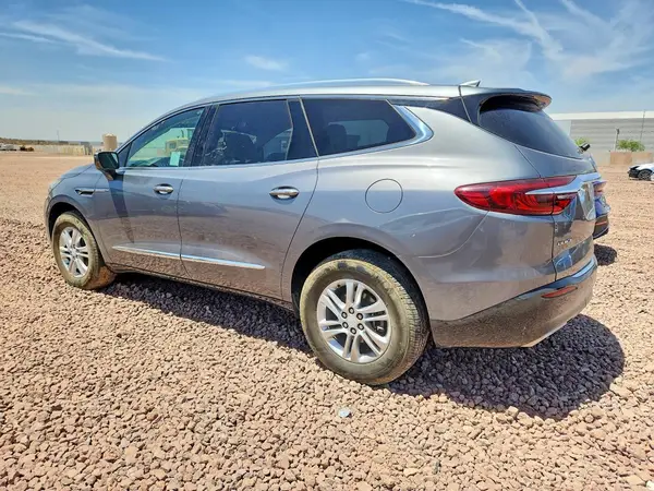 5GAERBKW9JJ251394 2018 BUICK ENCLAVE - Image 2