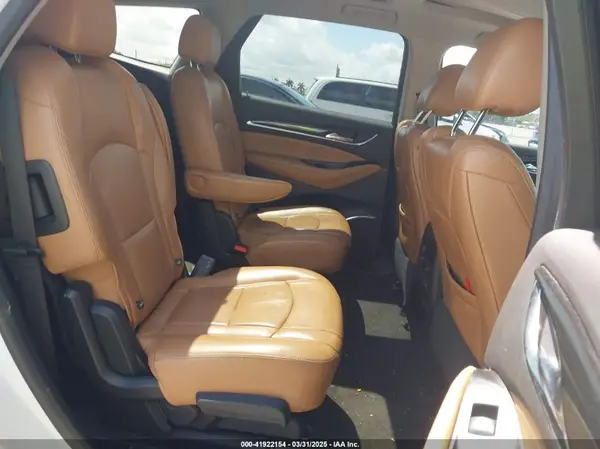 5GAERBKW9KJ133105 2019 BUICK ENCLAVE - Image 8