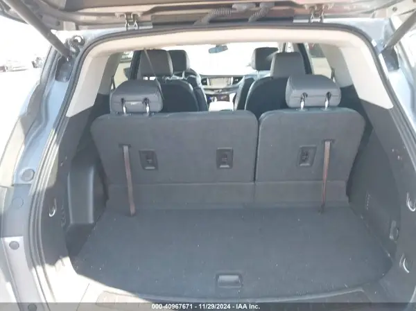 5GAERBKW9KJ185172 2019 BUICK ENCLAVE - Image 8
