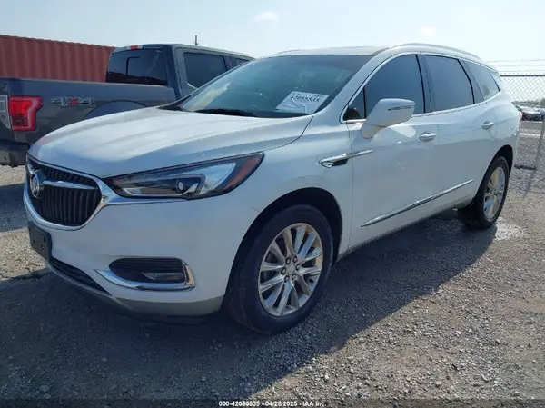 5GAERBKW9LJ133509 2020 BUICK ENCLAVE - Image 2