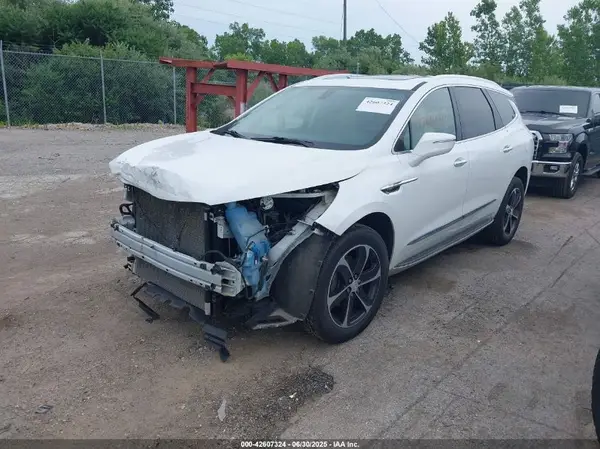 5GAERBKW9LJ266139 2020 BUICK ENCLAVE - Image 2