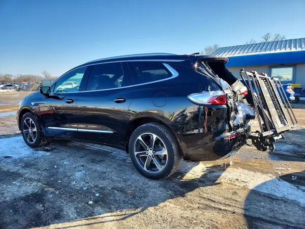 5GAERBKW9NJ165220 2022 BUICK ENCLAVE - Image 2