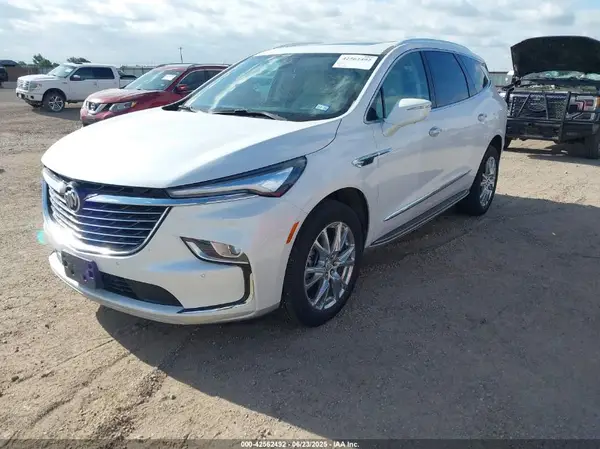 5GAERBKW9RJ103161 2024 BUICK ENCLAVE - Image 2