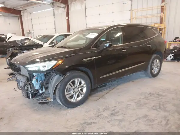 5GAERBKWXJJ169707 2018 BUICK ENCLAVE - Image 2