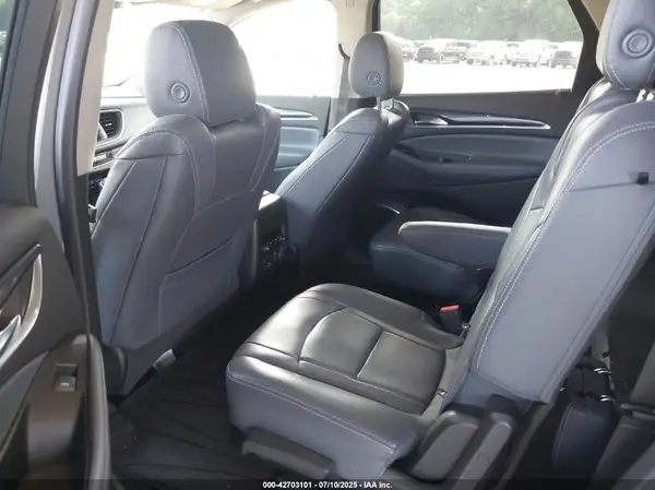 5GAERBKWXJJ201877 2018 BUICK ENCLAVE - Image 8