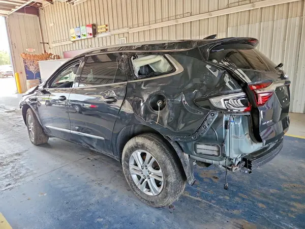 5GAERBKWXJJ265675 2018 BUICK ENCLAVE - Image 2
