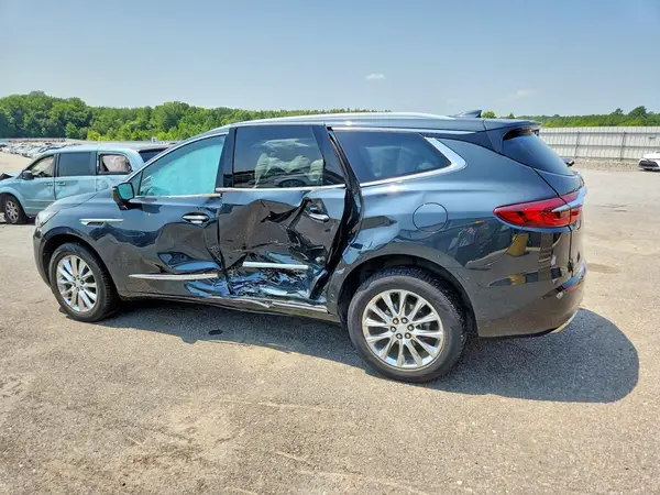 5GAERBKWXKJ140984 2019 BUICK ENCLAVE - Image 2