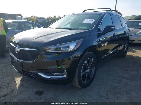 5GAERBKWXLJ228614 2020 BUICK ENCLAVE - Image 2