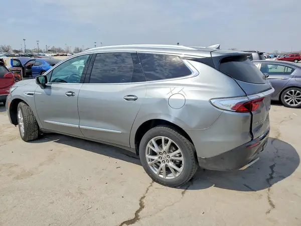 5GAERBKWXPJ178223 2023 BUICK ENCLAVE - Image 2