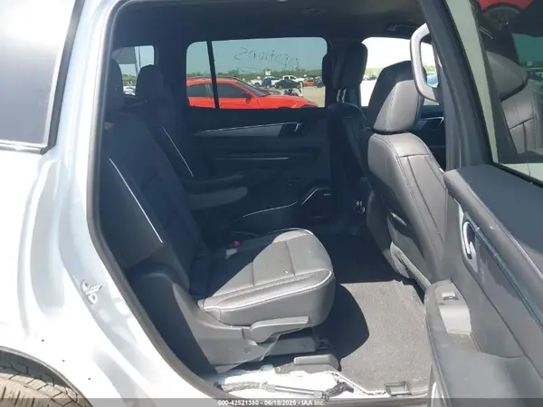5GAERBRS0SJ144190 2025 BUICK ENCLAVE - Image 8