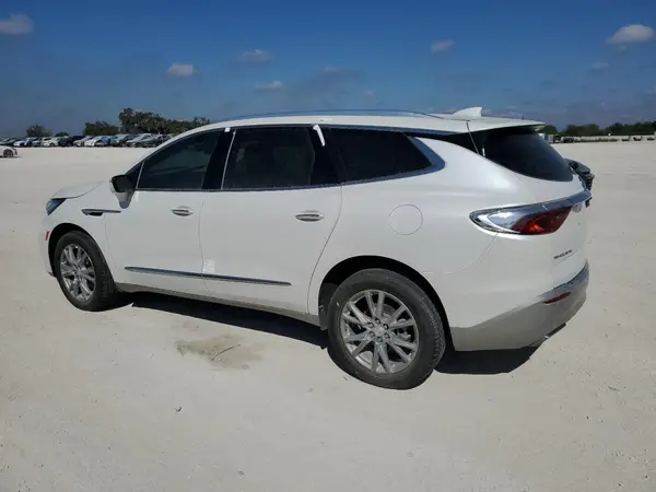 5GAERCKW0NJ152233 2022 BUICK ENCLAVE - Image 2