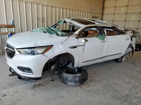 5GAERCKW1JJ198647 2018 BUICK ENCLAVE - Image 1