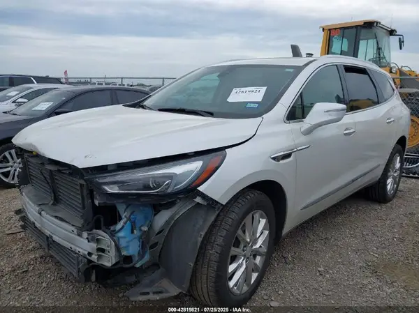 5GAERCKW2JJ186409 2018 BUICK ENCLAVE - Image 2
