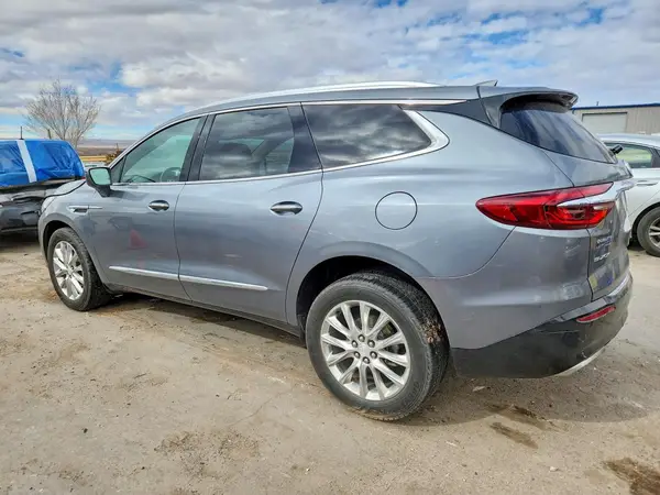 5GAERCKW2JJ203645 2018 BUICK ENCLAVE - Image 2