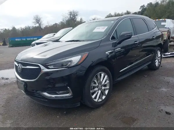 5GAERCKW2KJ145182 2019 BUICK ENCLAVE - Image 2