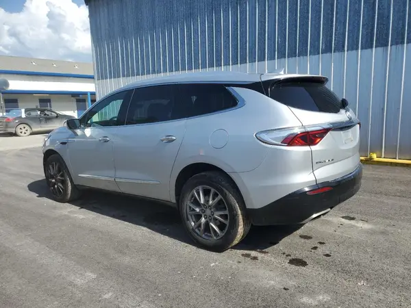 5GAERCKW2NJ127625 2022 BUICK ENCLAVE - Image 2