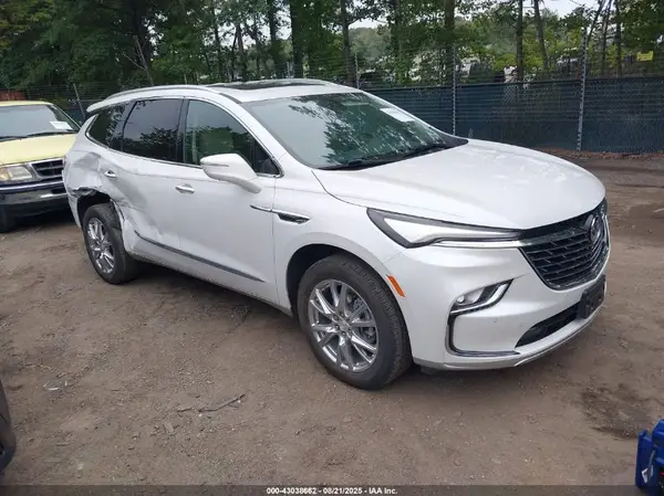 5GAERCKW2NJ163475 2022 BUICK ENCLAVE - Image 1