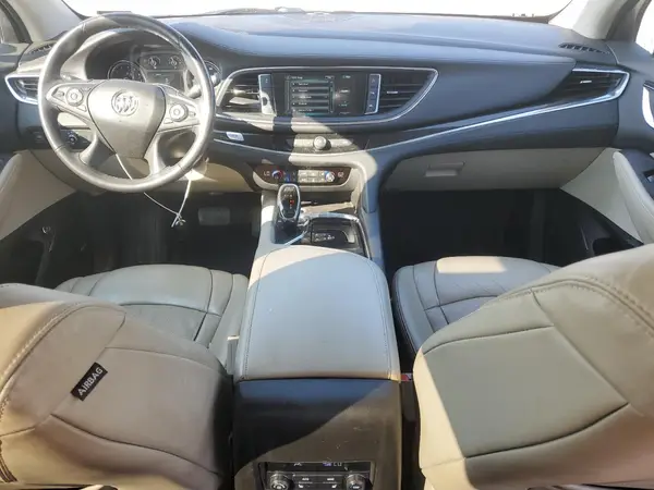 5GAERCKW3JJ285823 2018 BUICK ENCLAVE - Image 8