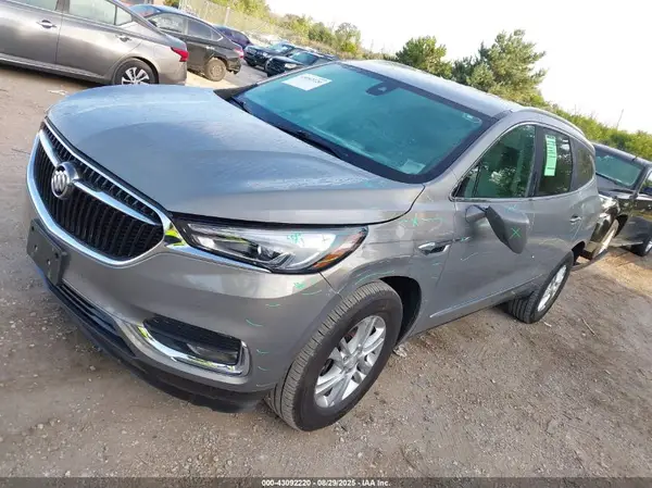 5GAERCKW4JJ166582 2018 BUICK ENCLAVE - Image 2