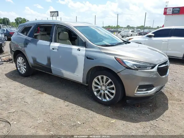 5GAERCKW4JJ168316 2018 BUICK ENCLAVE - Image 1