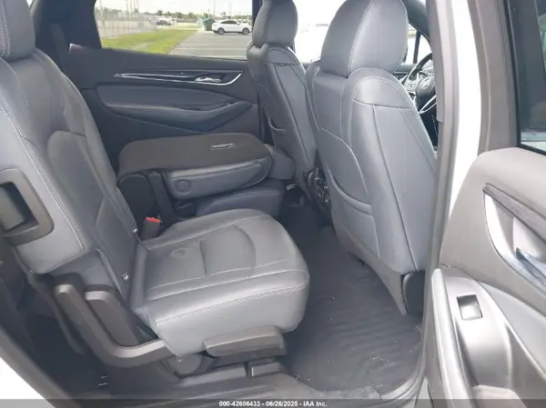 5GAERCKW4NJ166121 2022 BUICK ENCLAVE - Image 8