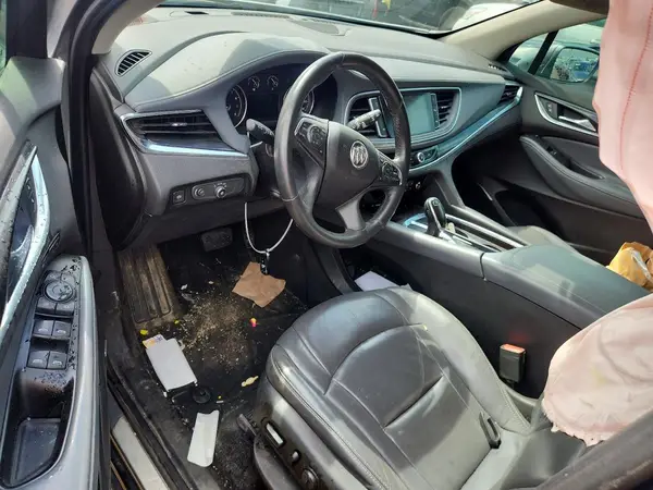5GAERCKW5JJ140296 2018 BUICK ENCLAVE - Image 8