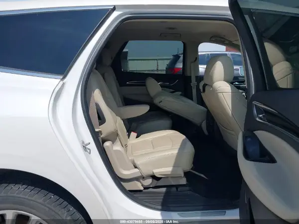 5GAERCKW5JJ172021 2018 BUICK ENCLAVE - Image 8