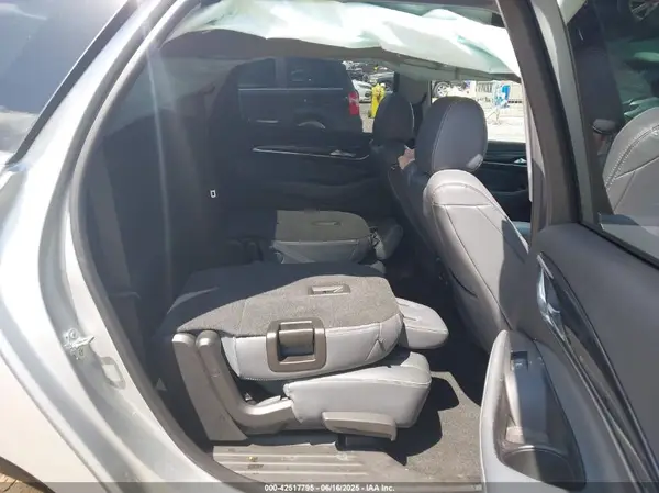 5GAERCKW5JJ235943 2018 BUICK ENCLAVE - Image 8
