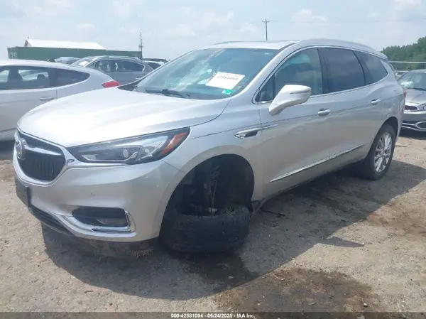 5GAERCKW5KJ134273 2019 BUICK ENCLAVE - Image 2