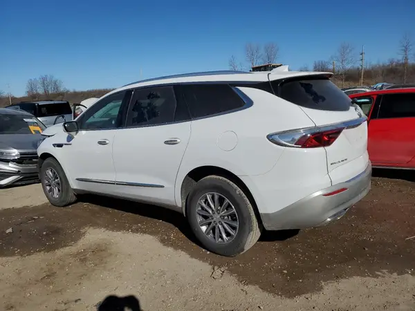 5GAERCKW5NJ118465 2022 BUICK ENCLAVE - Image 2
