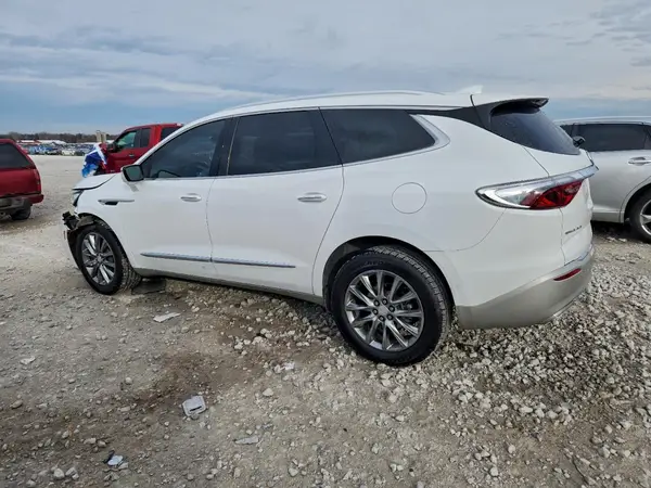 5GAERCKW5NJ164345 2022 BUICK ENCLAVE - Image 2
