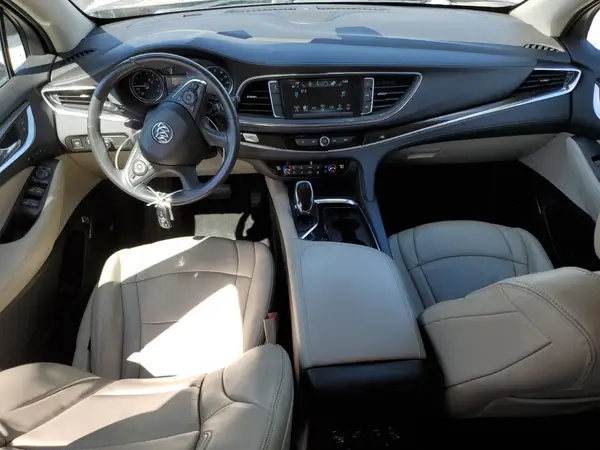 5GAERCKW6JJ145748 2018 BUICK ENCLAVE - Image 8